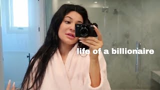 Kylie Jenner being RICH for 3 minutes straight