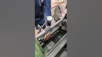 Gear Shaft Run out check using Dial gauge and Lathe machine #shorts