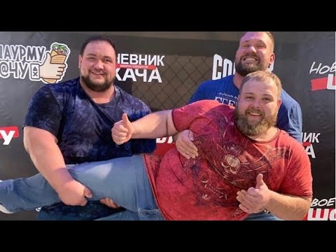 Гигант папа с Пельменем! Это нужно увидеть