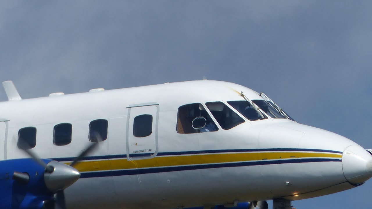 Pineapple Air EMB 110 Nassau Landing C6KMC YouTube