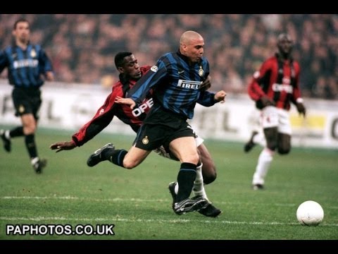 Ronaldo Inter vs Ac Milan 1997 By Beeko - YouTube
