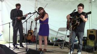 Sara Watkins Band ft. Sean Watkins w/ ChrisThile (Nickel Creek) - "The Fox" - Newport Folk 2012 chords