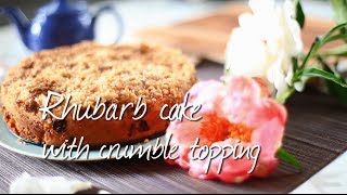 Rhubarb cake with crumble topping ...