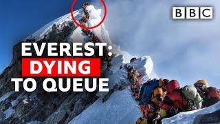 What's it like to queue on Everest?  BBC