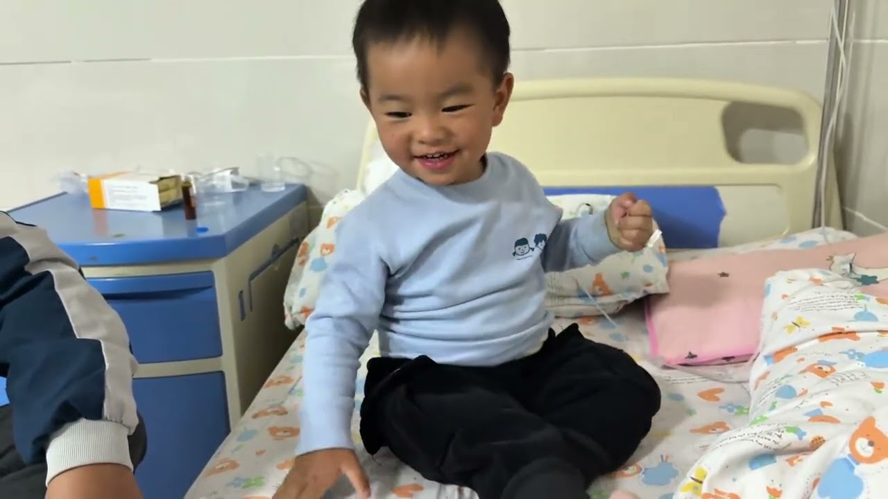 阳阳突发疾病，半夜紧急送医，在医院守了整整一天一夜 #我的乡村生活 #vlog日常