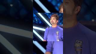Dil To Pagal Hai 💎😍 || Best Bollywood Singer Ever 🔥 #shorts #uditnarayan #live