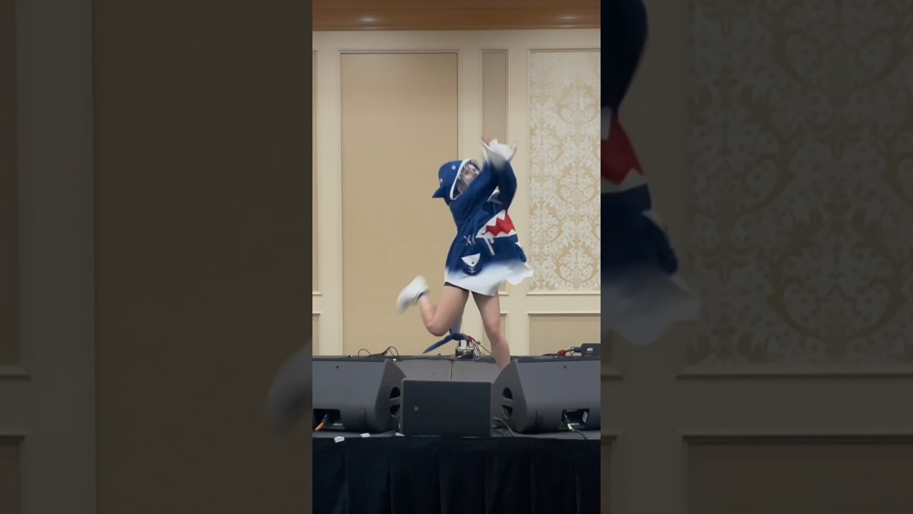 Bishoujyo Muzai♡Pirates / Houshou Marine Dance Cover in Gawr Gura Cosplay