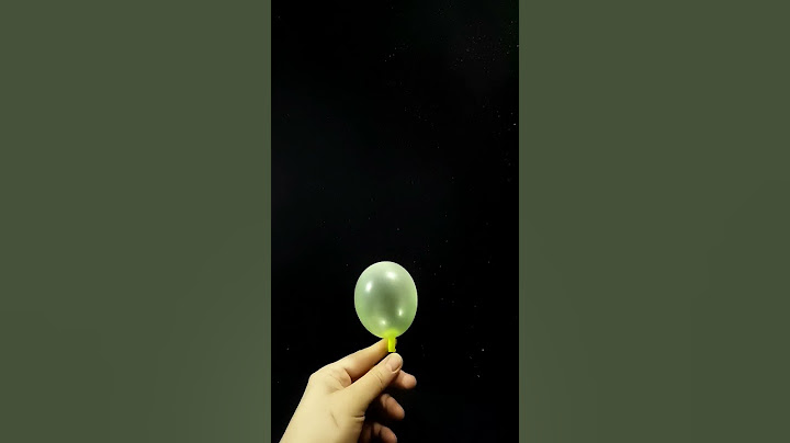 Deflating balloon in slow motion 🎈😂 #balloon #deflating