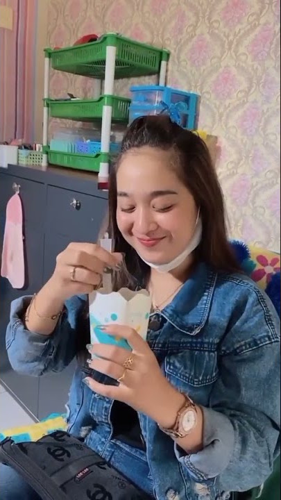 buat prank story lagi nemenin pacar di kosan nya