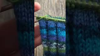 How to Use a Magic Loop #knittingtechniques