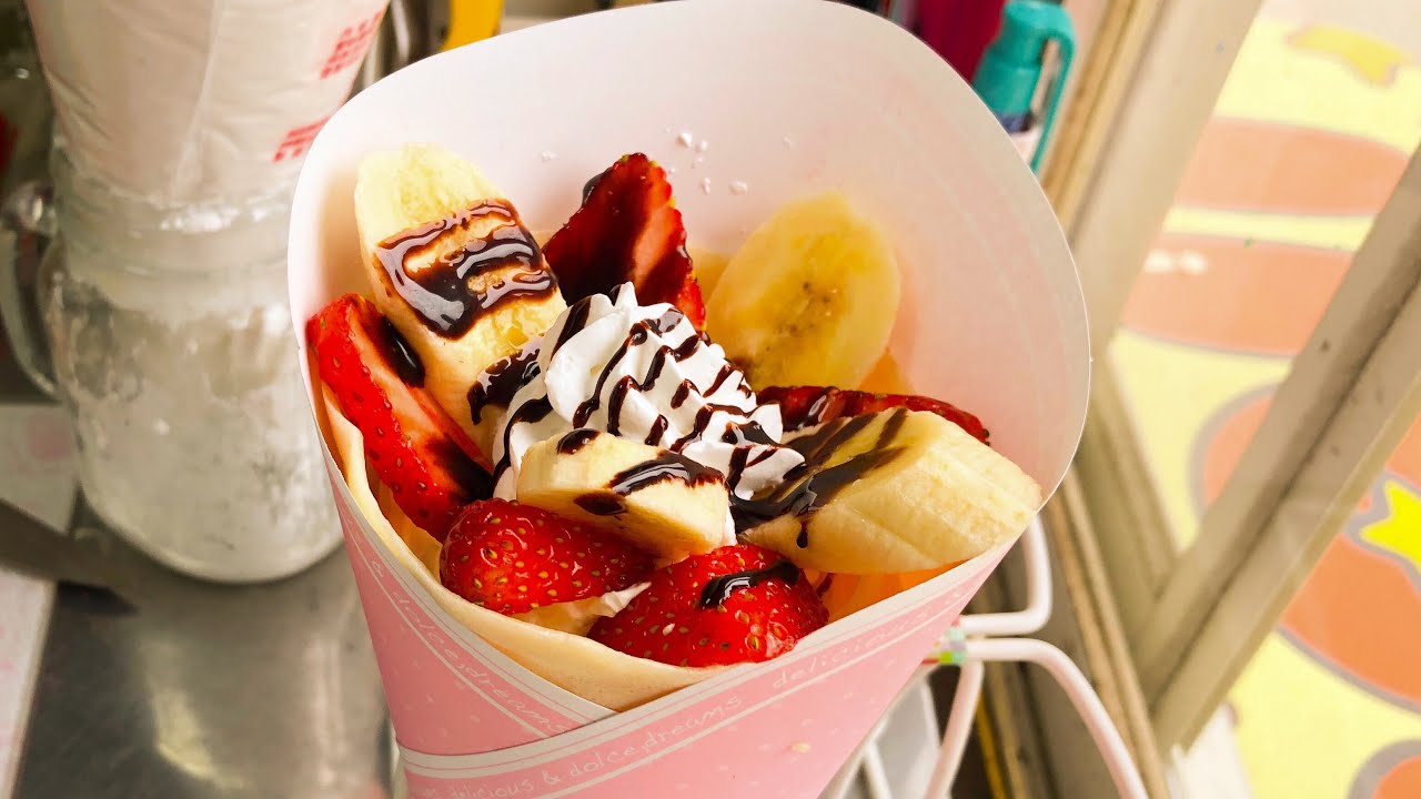 Strawberry crepe