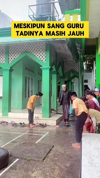momen haru ketika melihat adab santri saat bertemu guru ‼️‼️ #guru #santri #adab #mondok #pesantren