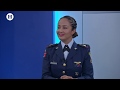 Primera mujer en participar en el desfile militar y volar un avión F5