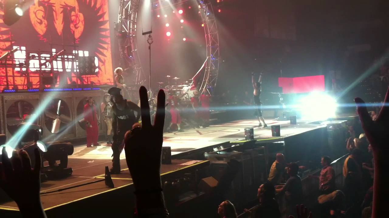 Motley Crue concert ending Nashville TN 09/04/2012 YouTube