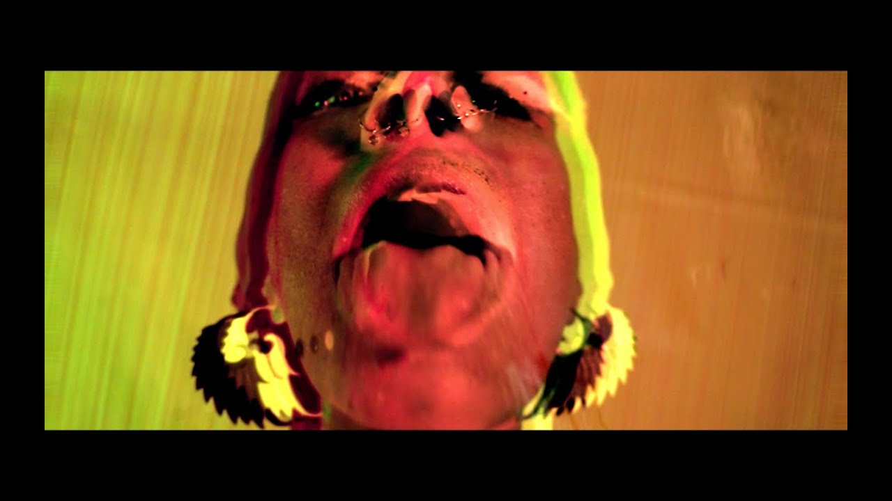 Tonton BARBARELLA - Horny - [OFFICIAL VIDEO] di YouTube