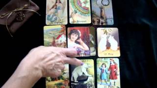 Mystery Celebrity #6 - Using the Lenormand to Describe People
