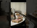 Вот на этой фабрике я бы хотела работать 🍩🍫🥮🍬