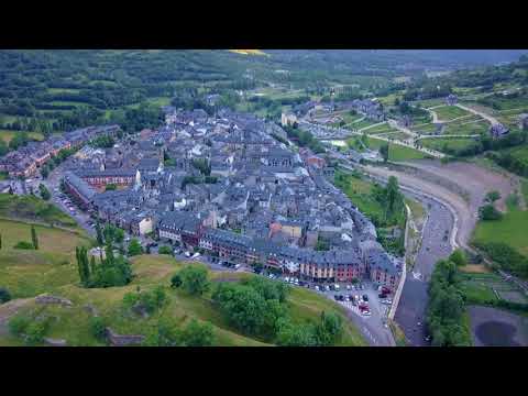 Flying through Benasque