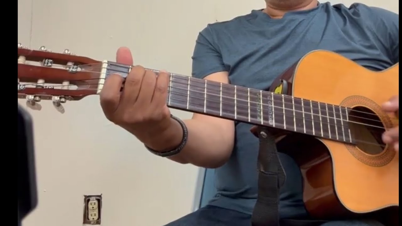 Con las manos vacías. Un canto de Rafael Moreno,  muy apropiado para El momento de las ofrendas.