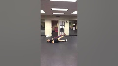 Hamstring  dynamic stretch w/band
