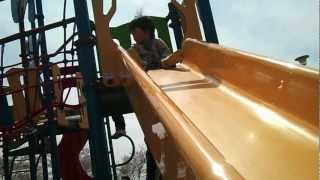 よーーーーい！うわぁーーーー=3=3=3　滑り台　2012年4月15日 12:20