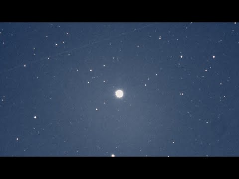 Wideo: Jakie jest światło na niebie w nocy?