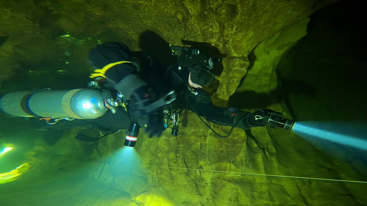 Diving Font lot cave diving : font de truffe 2019 - YouTube