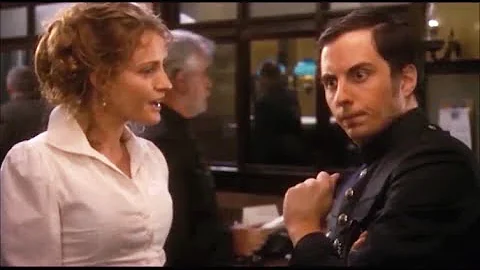 Murdoch Mysteries - Julia Ogden (Hélène Joy) & George Crabtree (Jonny Harris)