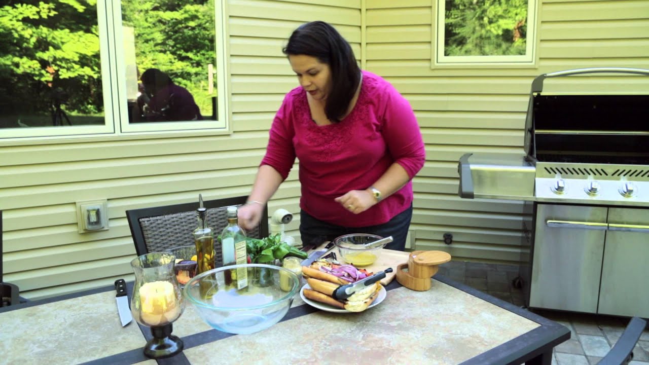 Grilled Panzanella (Tuscan Bread Salad) YouTube