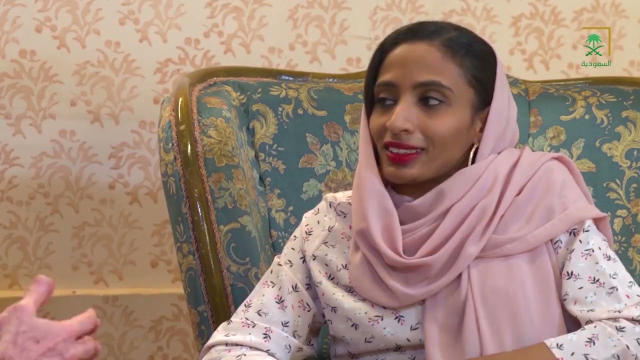 #انسان | فايز المالكي يلتقي أول توأم سيامي من السودان  سماح وهبة  بعد 31 عامًا من فصلهما في المملكة