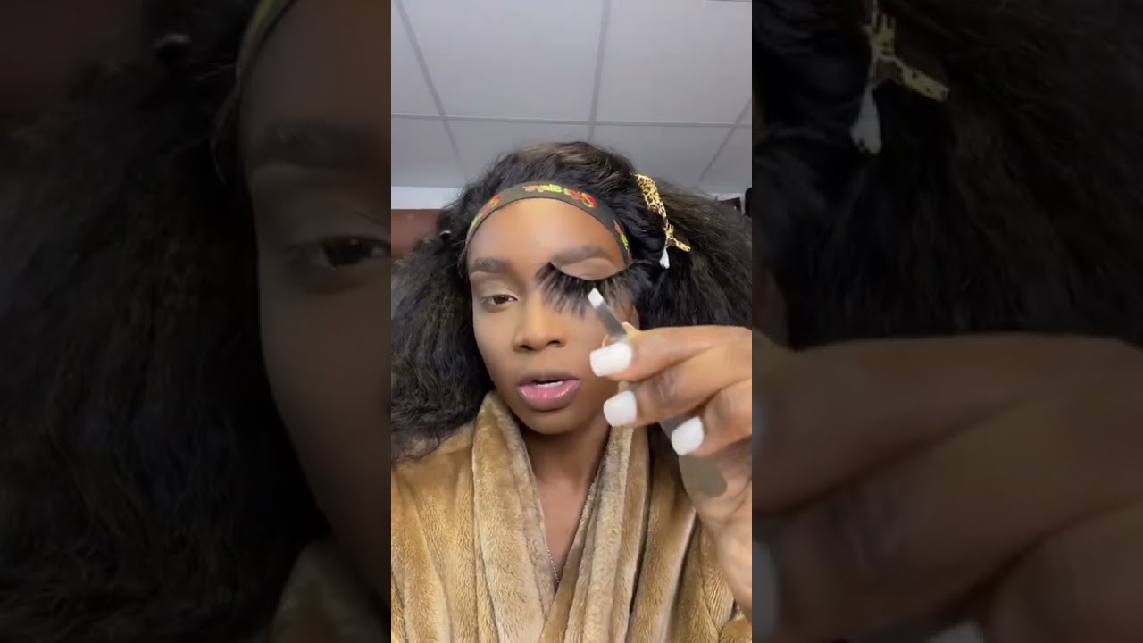 How To Put On Fake Eyelashes Like A Pro Makeuptips Makeup