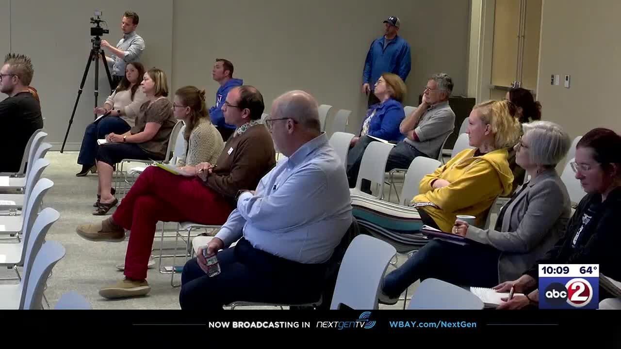 AASD parents host meeting to discuss proposal addressing truancy