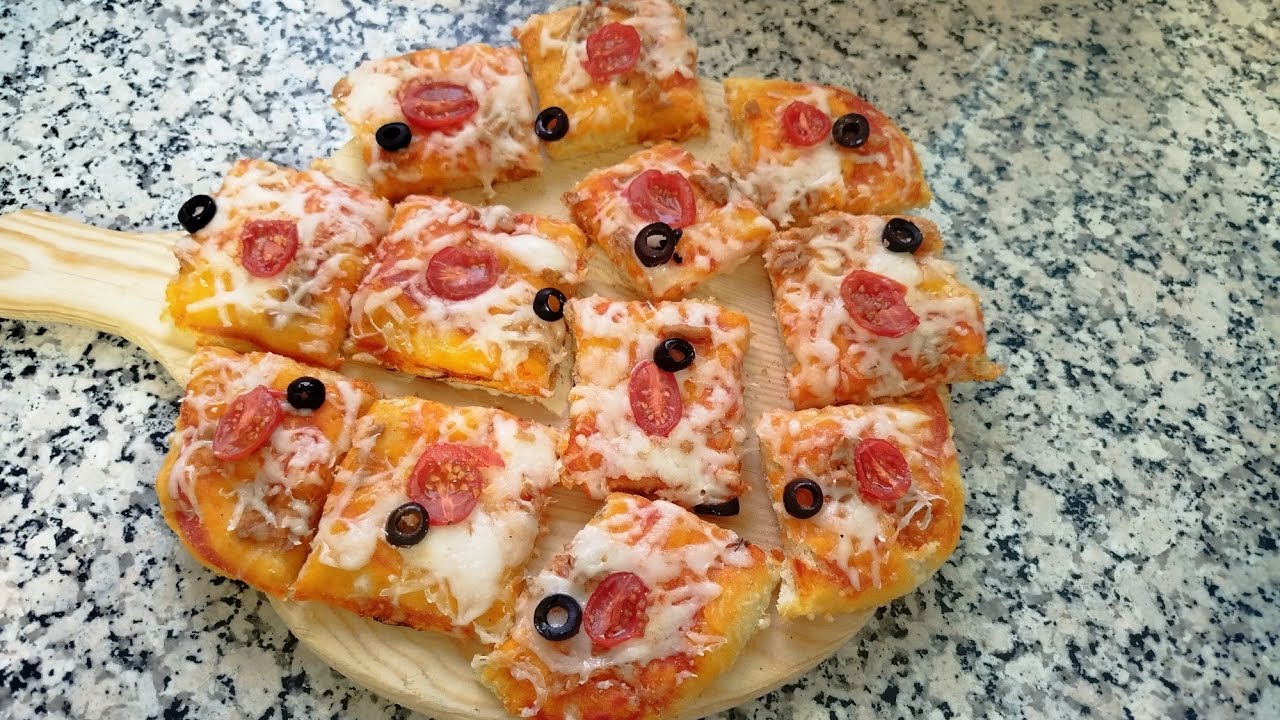 بيتزا بالطون لذيذة وبسيطة فى التحضير pizza au thon 