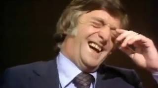 Peter Ustinov on oldschool teachers