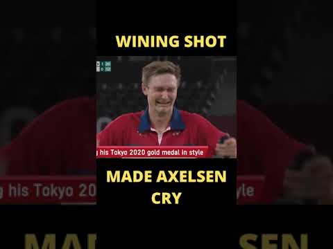 Player Axelsen cried