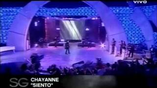 Chayanne  cantando 'Siento' ,en el programa de Susana Giménez.15/9/11