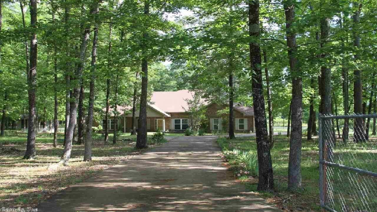 11200 Garrison Road, Little Rock, AR Presented by Charlotte Greer
