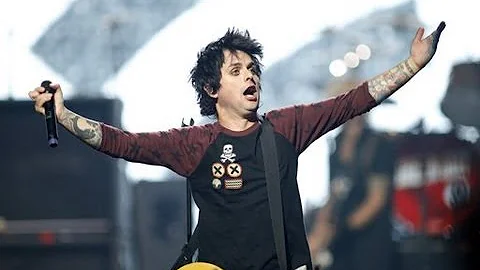 Green Day iHeartRadio 2012 Meltdown Performance & Billie Joe Checks into Rehab