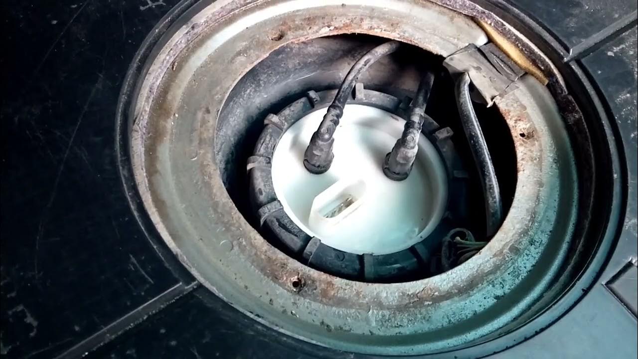 Как снять бензонасос на фольксваген б5 Замена бензонасоса на VW Passat B5+ - YouTube