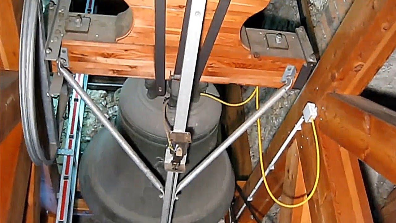 Münster (Tirol) Geläute der Pfarrkirche Mariä Himmelfahrt