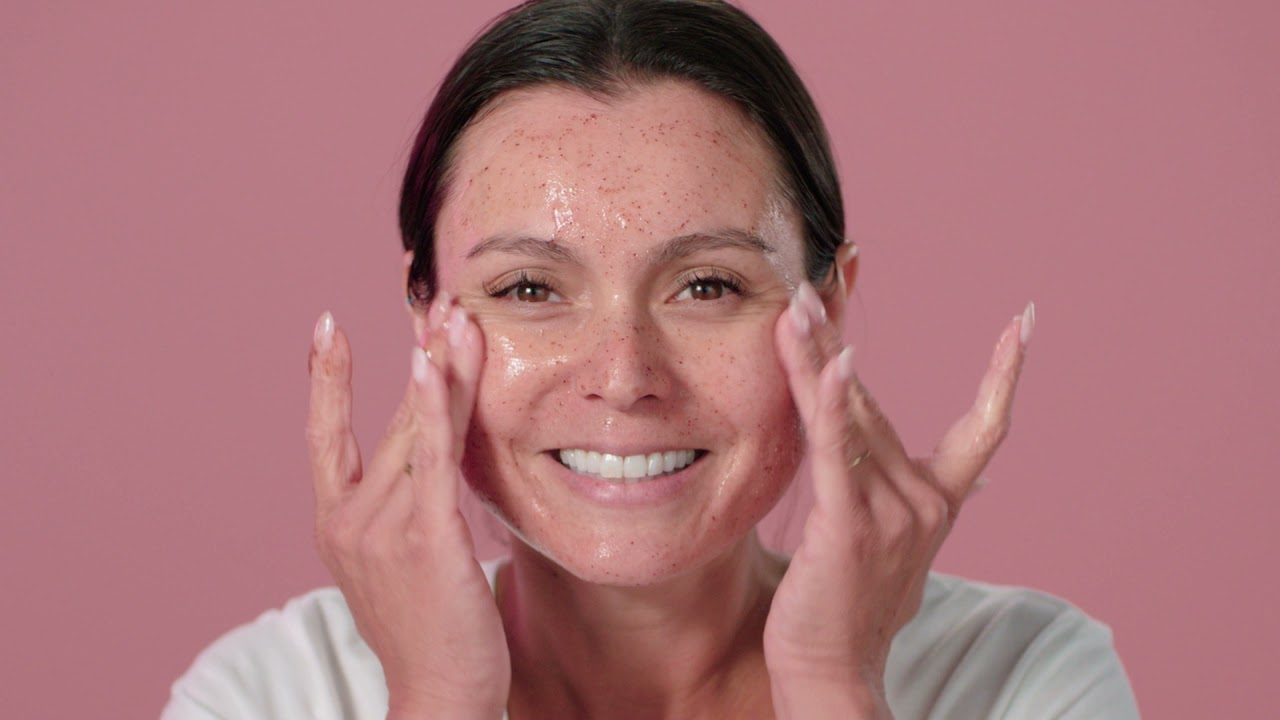 boscia Berry Blend Smoothing Facial with 28% Acid Complex