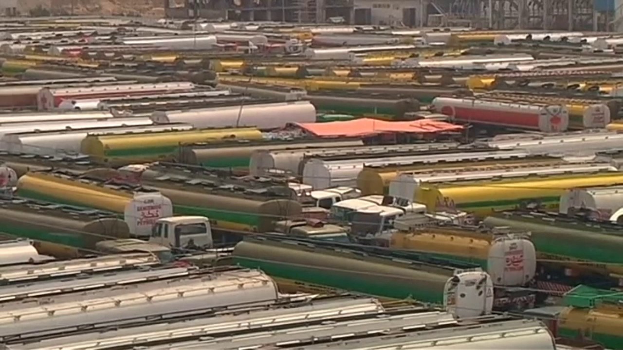 Karachi : Pakistan oil tanker strike, fuel shortage, VNS Pakistan