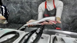 #Черногория свежая рыба цена (Montenegro. The price of fresh fish)(Цена на свежую рыбу в Черногории. Показываем рынок в Герцег Нови. Цены на свежую рыбу примерно одинаковые..., 2016-07-03T21:03:58.000Z)