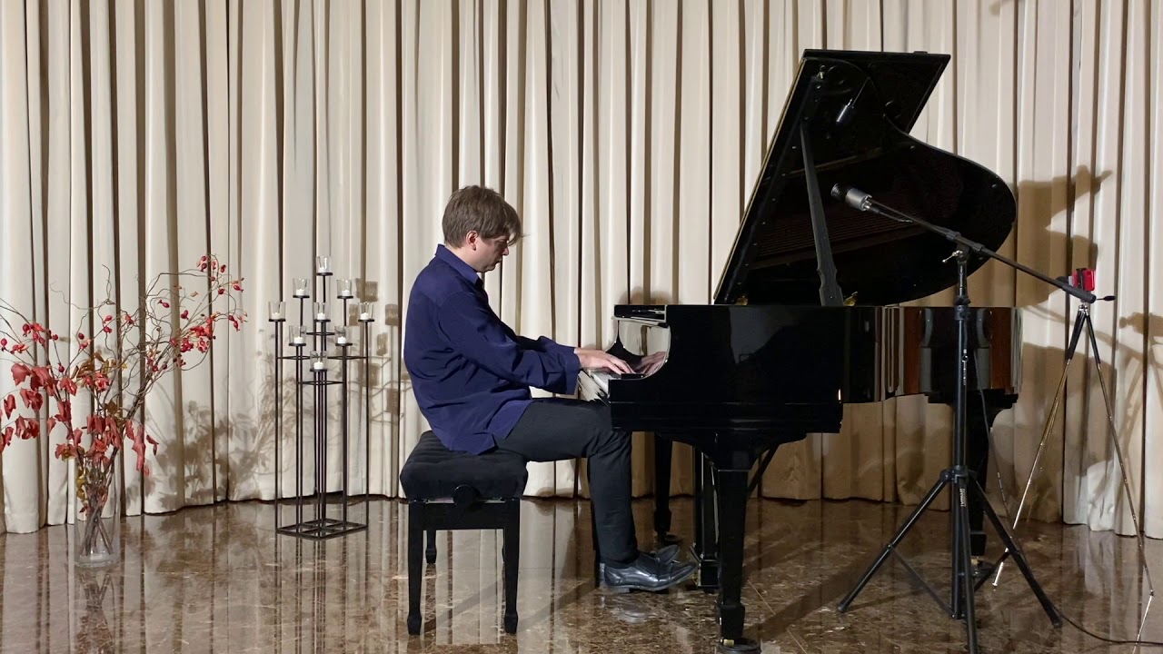 Frédéric Chopin Prelude Op. 28 No. 15 "Raindrop" played by Petr Limonov