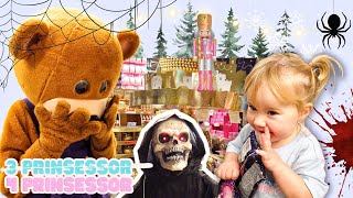 VI TRÄFFADE TOMTEN I OKTOBER😱🎅🏻❄️ Tilly lever sitt bästa liv inne på EKO🎃👻 -3prinsessor VLOGG💕