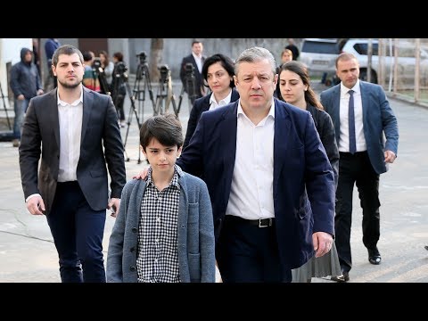 პრემიერმა არჩევანი ოჯახთან ერთად დააფიქსირა