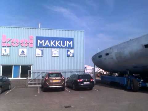 K&M Tulip 88ft moved from construction hall 4
