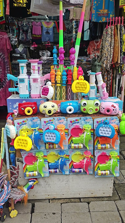 Wah coba liat, gelembungnya banyak #gelembung #bubble #bubblestick #mainan #anak #happy #fun