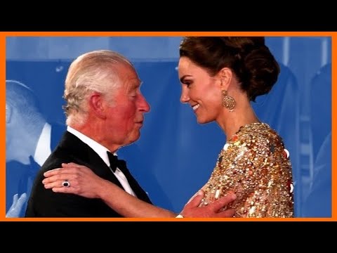 Βίντεο: Kate Middleton's Οικογενειακά Καθαρά Κέρδη