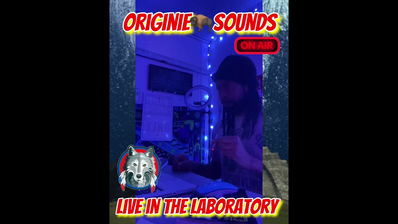 LIVE IN THE Laboratory 🥼 